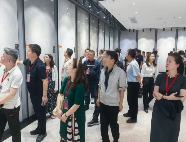 1761704219769636.png 600 05.png