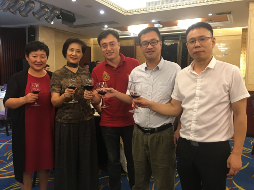 微信图片_20181002160839_编辑.jpg